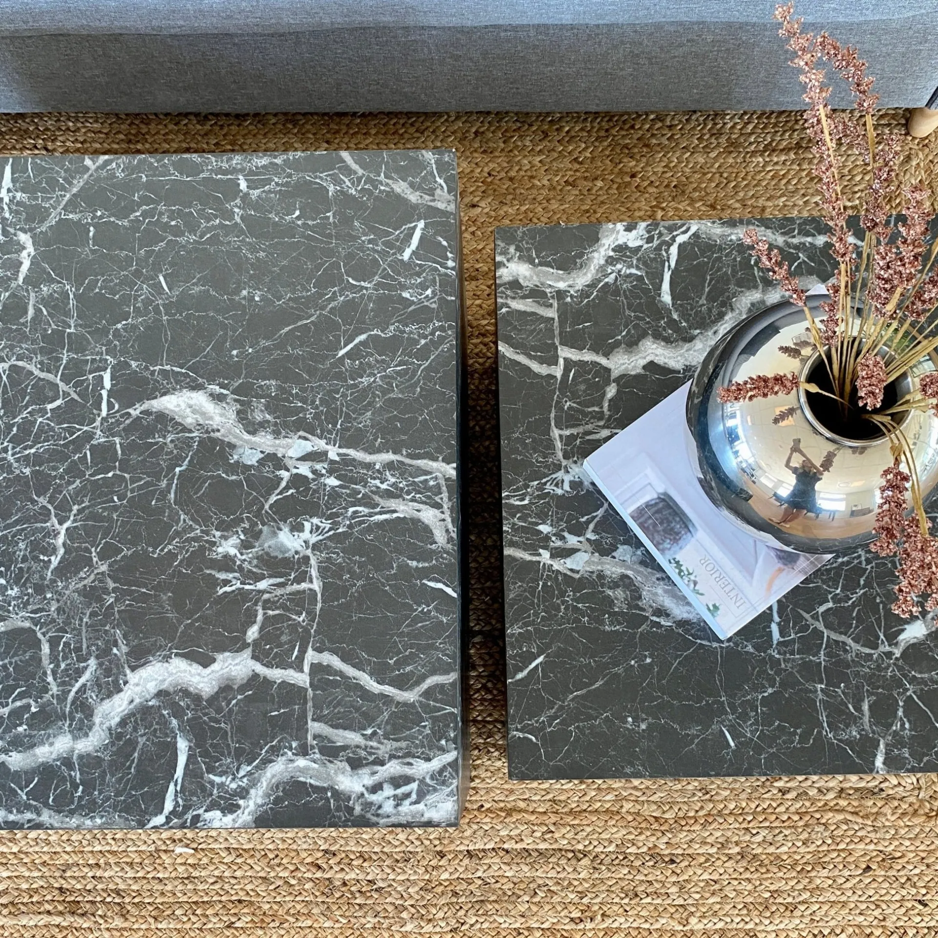 Online Nimara Adele - Sæt af sofaborde i sort marmor look