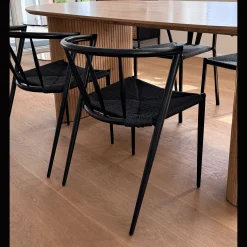 New Nimara Bella spisebordsstol - Sort/sort med fletsæde