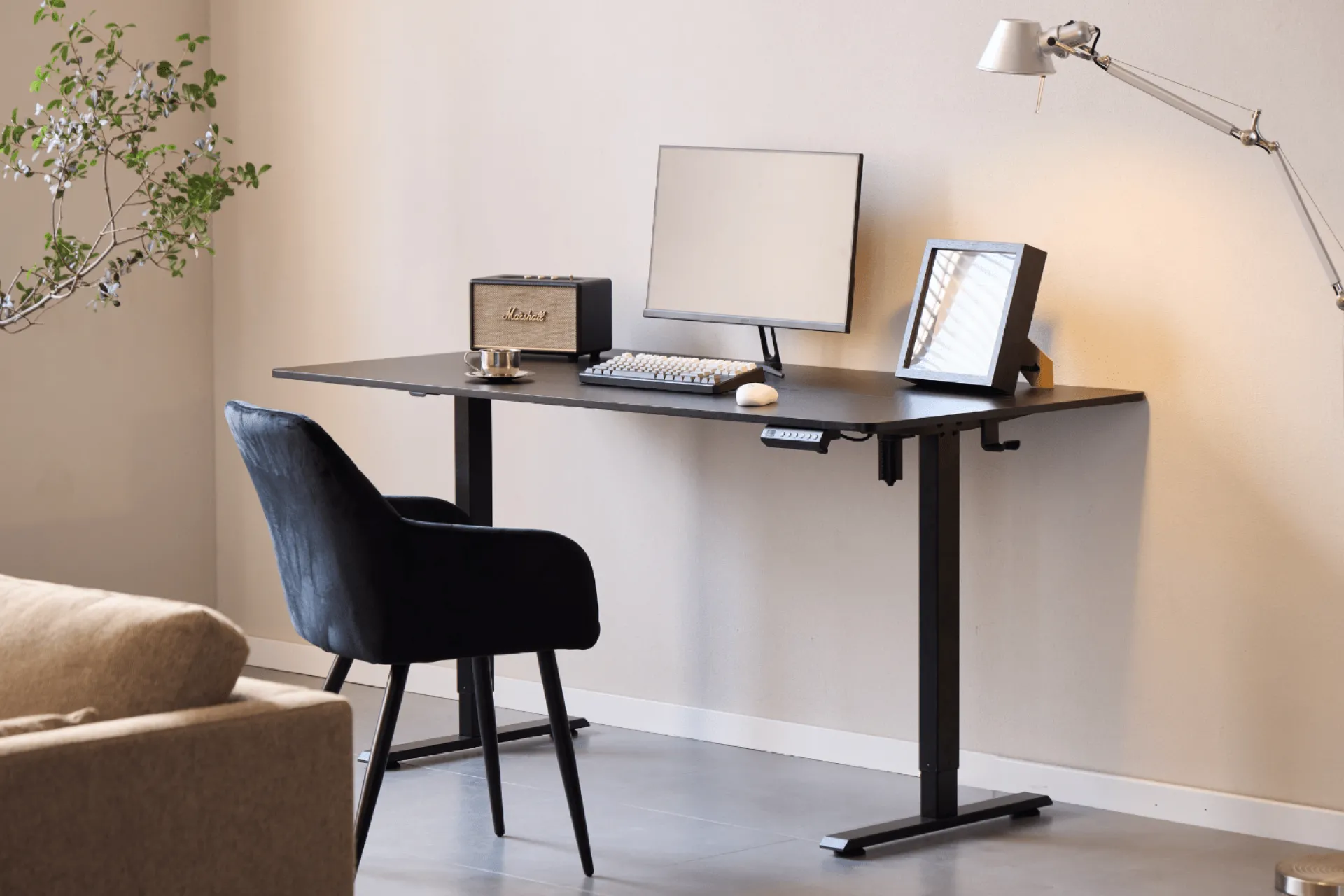 Discount Nimara Damian hæve- og sænkebord skrivebord 160x80 cm i sort