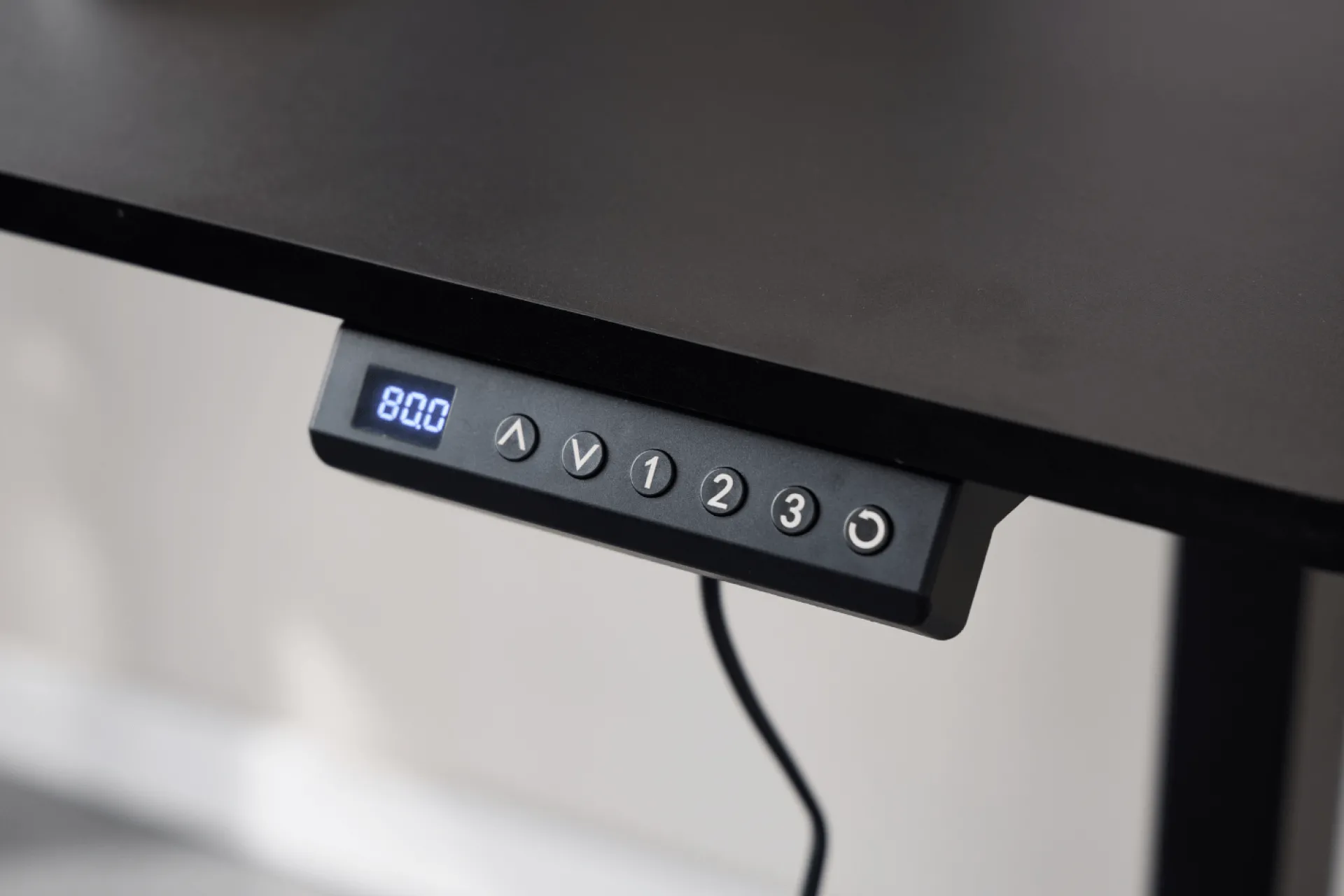 Discount Nimara Damian hæve- og sænkebord skrivebord 160x80 cm i sort