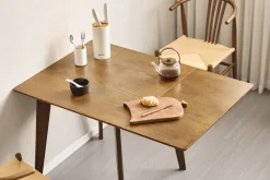 Hot Nimara Ezra - Røget Eg klap ud spisebord med tillægsplader i lakeret egefiner - 80/120 x 80 cm