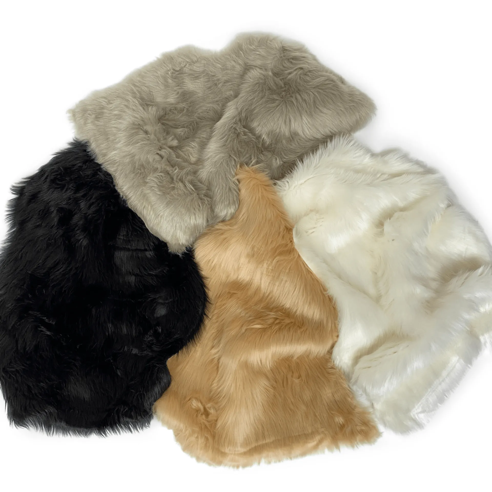 Discount Nimara Imiteret langhåret lammeskind i Grå - 65x95 cm