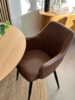 New Nimara Isabella - spisebordsstol i brun kunstlæder