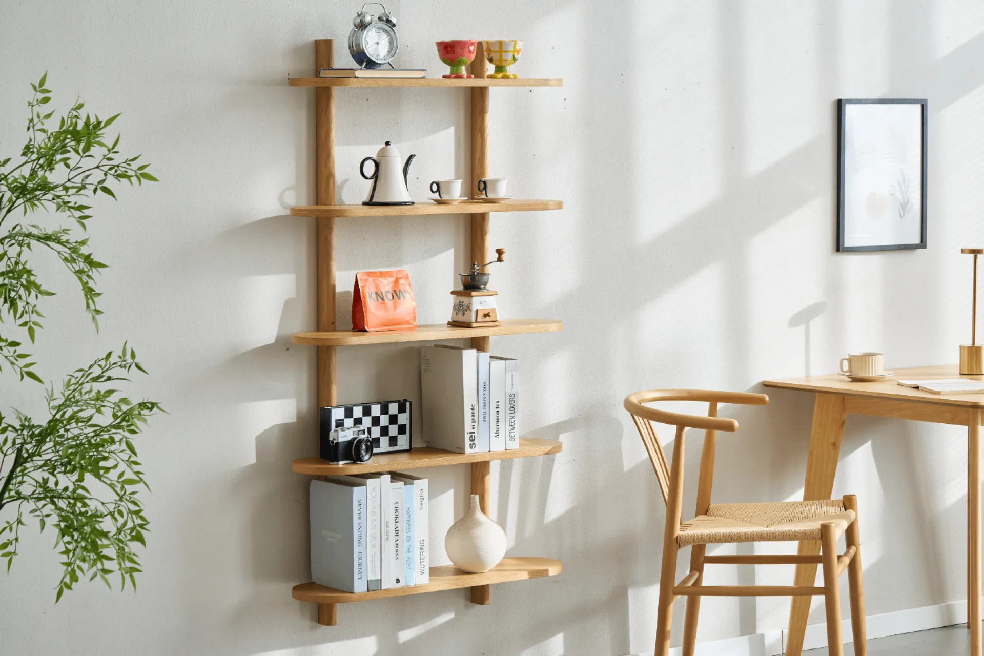 Hot Nimara Juliet væghylde i eg med 5 hylder H:140 x B:22 x B:75 cm