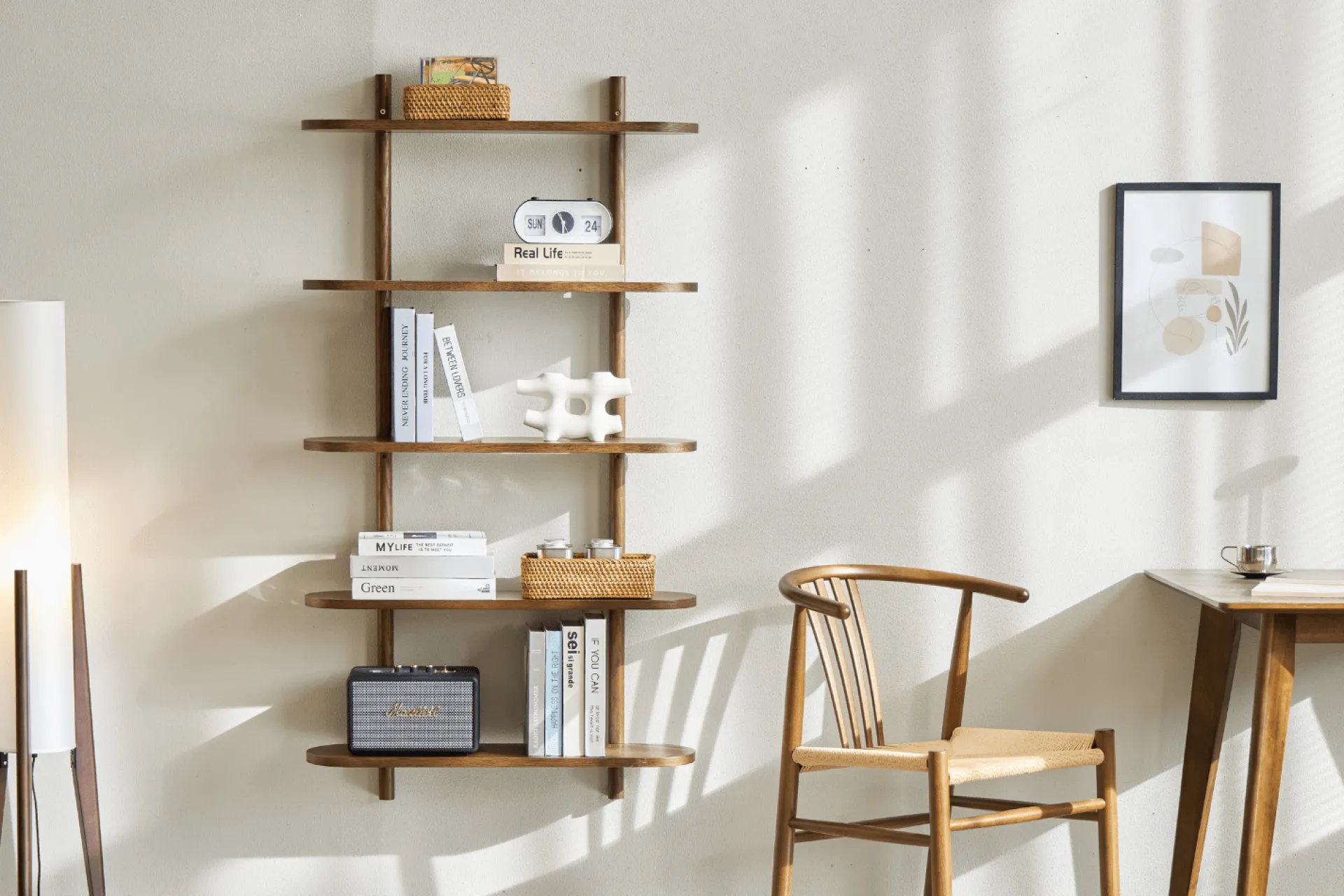 Outlet Nimara Juliet væghylde i røget eg med 5 hylder H:140 x B:22 x B:75 cm