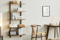 Outlet Nimara Juliet væghylde i røget eg med 5 hylder H:140 x B:22 x B:75 cm