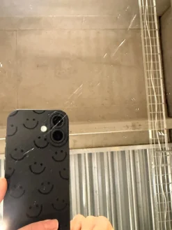 Outlet Nimara Kajsa rundt spejl med sort ramme Ø70 cm. Fejl/mærker - se produktbeskrivelse (OU11724)