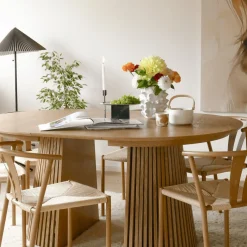 Discount Nimara Lewis - Lamel rundt Spisebord I Egefiner med udtræk 120/160/200 CM - 2x tillægsplader medfølger
