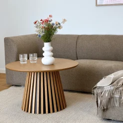 Outlet Nimara Lewis lamel sofabord naturlig egefinér Ø70 cm