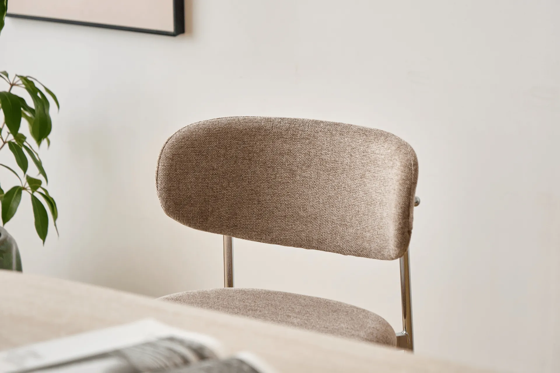 Discount Nimara Lucinda spisebodsstol i chrome med sand tekstil