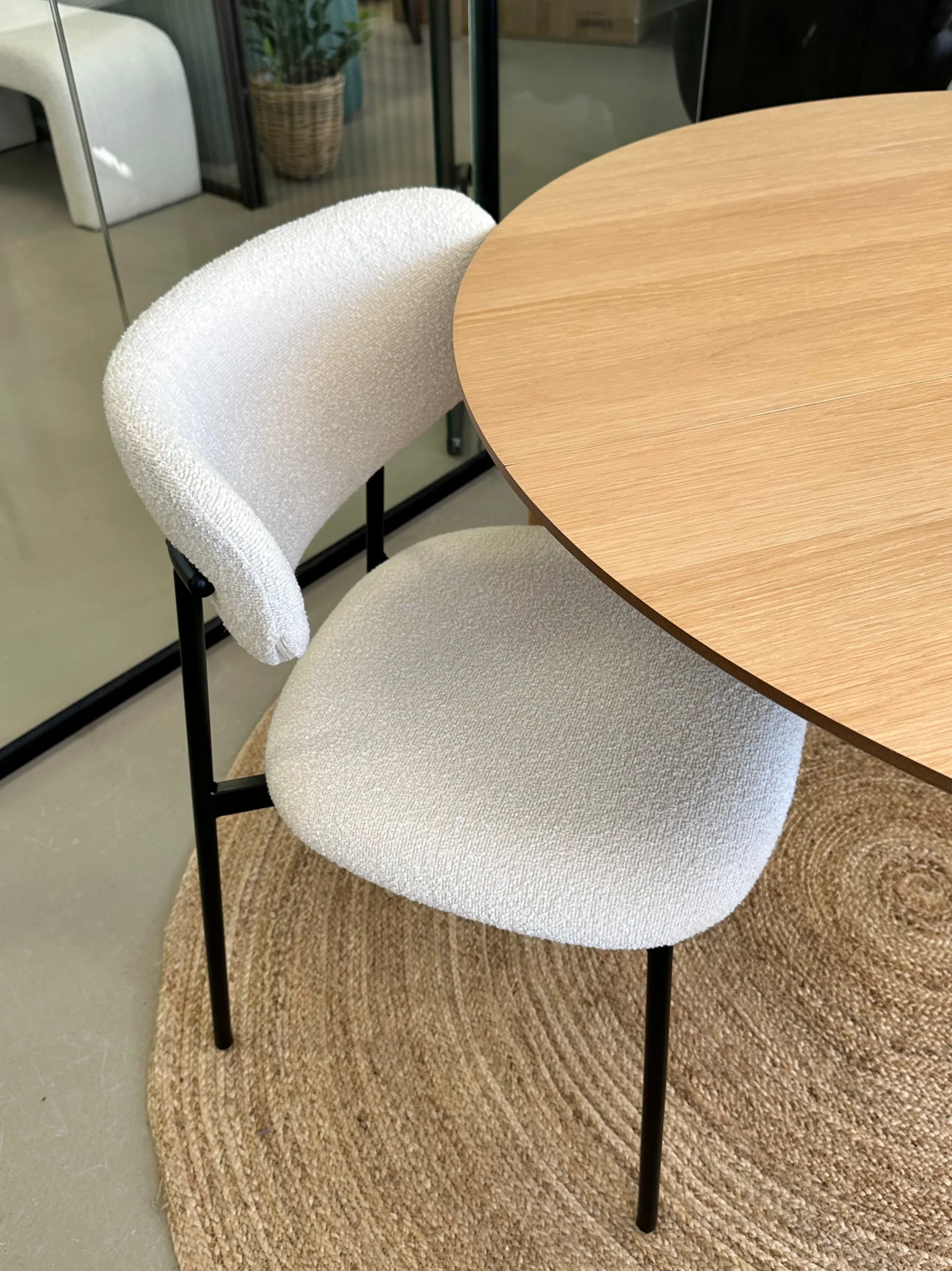 Best Nimara Lucinda Spisebordsstol - hvid boucle