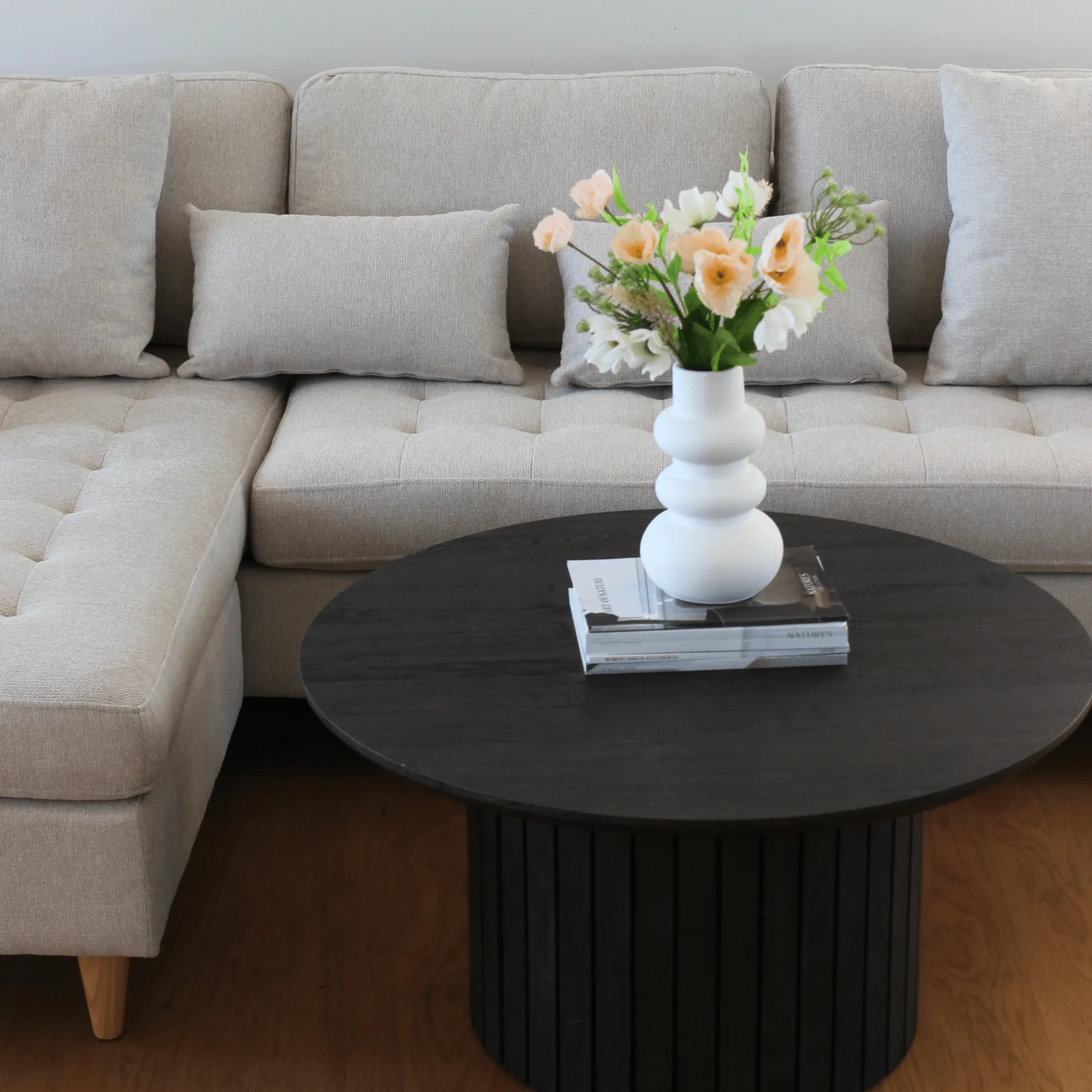 New Nimara Lulu - Højrevendt og venstrevendt vendbar chaiselong sofa lys beige - L: 215 x D: 82 x H: 78 cm