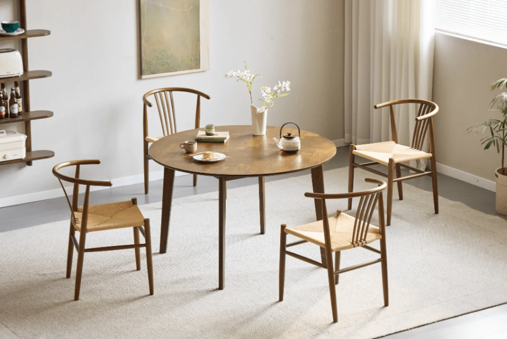 New Nimara Miles - Rundt spisebord Ø120 cm i røget egefiner med sildebensmønster